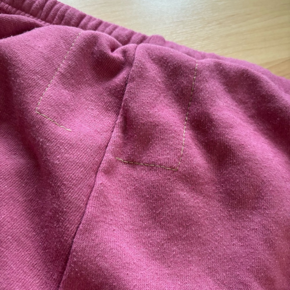 AVIATOR NATION 5 Stripe Sweatpants in a MagentaSize Large - Picture 6 of 9